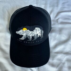 North face trucker hat brand new